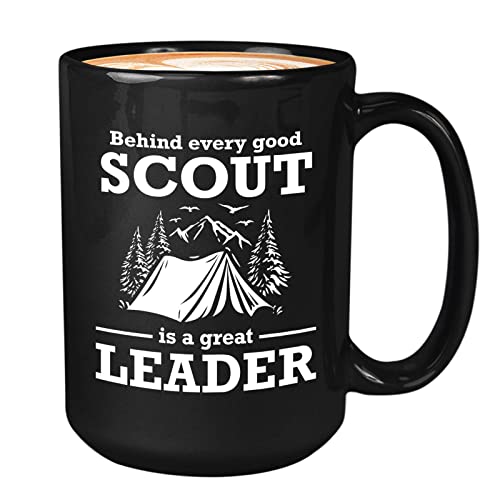 Bubble Hugs Scout-Tasse, schwarz, 425 ml – Every Good Scout is a Great Leader – Scout Explorer Adventurer Camping Camper Mountain Wandern Bubble Hugs Scout-Tasse, schwarz, 425 ml – Every Good Scout is a Great Leader – Scout Explorer Adventurer Camping Camper Mountain Wandern von Bubble Hugs