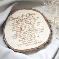 Geschenkidee Für Oma Und Opa Gravur Echte Baumscheibe Bester 80. Geburtstag 70. Enkel Geschenk Spruch Holz Hausregeln Wood Personalized Geschenkidee Für Oma Und Opa Gravur Echte Baumscheibe Bester 80. Geburtstag 70. Enkel Geschenk Spruch Holz Hausregeln Wood Personalized von BubiduDE