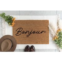 Kokos Fußmatte "Bonjour' | Indoor Matte Geschenk Zum Einzug Witzige Fussmatte Türmatte von Buchstabenkult