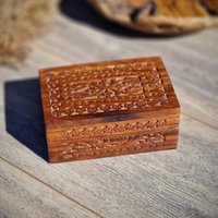 Handgefertigte Schmuckbox Aus Palisanderholz Mit Blumenornament Samteinlage Blüten Holzbox Holzkiste Truhe Schatulle Kiste Aufbewahrungsbox von Budawi