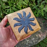 Handgefertigte Vintage Holzbox Aus Mangoholz - 10 X 7 cm Motiv Sonne Braun/Schwarz Schmuckschatulle Schatulle Aufbewahrungsbox von Budawi