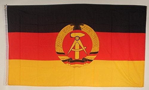 DDR Deutsche Demokratische Republik Flagge Großformat 250 x 150 cm wetterfest Fahne DDR Deutsche Demokratische Republik Flagge Großformat 250 x 150 cm wetterfest Fahne von Buddel-Bini Versand