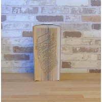 Alte Schreibmaschine - Gefaltetes Buch // Buchfaltkunst Dekoration Schreiben Bücherwurm Buchdeko Geschenk Alte Schreibmaschine - Gefaltetes Buch // Buchfaltkunst Dekoration Schreiben Bücherwurm Buchdeko Geschenk von Buechertruhe