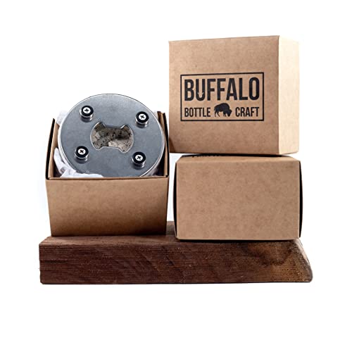 Geschenkbox für Ihren Edelstahl Baseball Flaschenöffner, Bierflaschenöffner aus echtem Baseball's Leder, magnetischer Flaschenöffner & Cap Catcher - Cooles Gadget für Teenager & Geschenk für Männer von Buffalo Bottle Craft