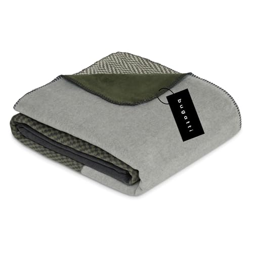 bugatti Decke 150x200 cm - Baumwollmix, warm & waschbar, Kuscheldecke grün mit tollem Muster von bugatti