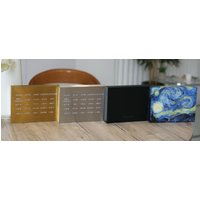 standuhr Mit Wortanzeige in Silber, Gold, Matt Schwarz & Van Gogh Motiv - Die Wortuhr Für Den Schreibtisch Led Tischuhr Aus Edelstahl von BuildYours