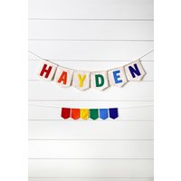 Filz Girlande Mit Individuellem Schriftzug - Für Baby Kinderzimmer | Namen Oder Worten von BuiltByNana