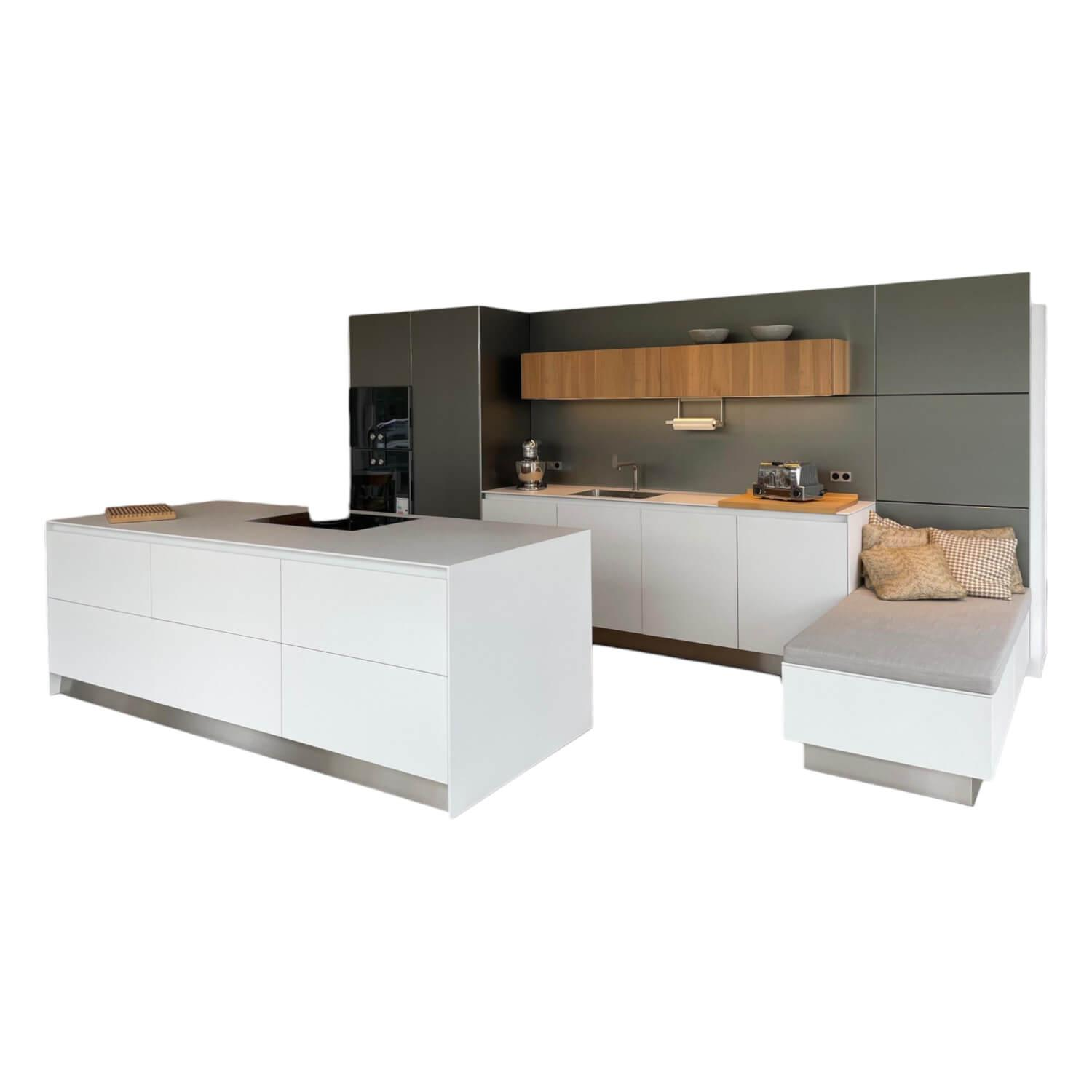 Küche b3 Monoblock 50 Nussbaum Einbauküche Luxus Nussbaum mit Gaggenau-Geräten von Bulthaup