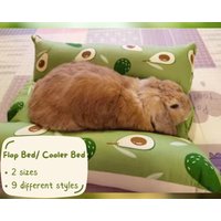 Avocado Grün Hase Kaninchen Liege Kissen Bett Mit Reißverschluss/Cooles Haustier Flop Burrow Kuschelbett von BunBunDownunder