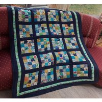 Neu Kuschelige Unikat Patchworkdecke/Quilt Aus Designer Qualitätsstoffen, Farblich Liebevoll Abgestimmt, Fein Abgesteppt Neu Kuschelige Unikat Patchworkdecke/Quilt Aus Designer Qualitätsstoffen, Farblich Liebevoll Abgestimmt, Fein Abgesteppt von BunteFlickenecke