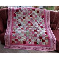 Quilt Für Mädchen, Hochwertige Designerstoffe, Farblich Liebevoll Aufeinander Abgestimmt, Professionelles Muster von BunteFlickenecke