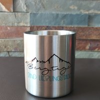 Doppelwandiger Edelstahlbecher Mit Karabiner-Griff Silber, Personalisierbar von BuntimTurm