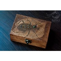 Holzkiste Käfer | Limitierte Tarot Box Personalisierte Vintage Schmuckbox Tarot Individuelle Andenkenbox von BurnEx