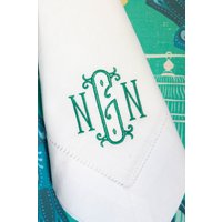 Monogrammierte Leinen-/Baumwoll-Servietten | Hochzeitsservietten Benutzerdefinierte Stickerei Dinner Serviette Cocktail Geschirrtuch von BurtonBasicsCo