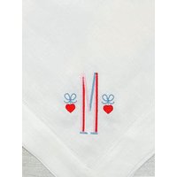 Gestickte Monogramm Herzen Und Schleifen Servietten, Valentinstag Leinen Set Dinner Party Gästetuch von BushelanAPeckEmb