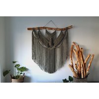 Makramee Wandbehang/Farbe Salbei, Grün/Boho Stil/Natur Dekor/Eklektisch/Baumwollseil Makramee Wandbehang/Farbe Salbei, Grün/Boho Stil/Natur Dekor/Eklektisch/Baumwollseil von BuskoArt
