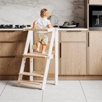 Der Montessori Lernturm Ist Der Perfekte Hocker Für Die Küche von BusyKidsEU