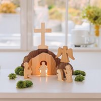 Hölzerne Auferstehungsszene Moderne Osterkrippe Osterszene Aus Holzdekoration Frühling Christian Home Figur Ornament Er Ist Auferstanden Hölzerne Auferstehungsszene Moderne Osterkrippe Osterszene Aus Holzdekoration Frühling Christian Home Figur Ornament Er Ist Auferstanden von BusyPuzzle
