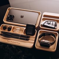 Schreibtisch Organizer Mit Benutzerdefinierter Text Gravur & Telefonhalter Vatertagsgeschenk Für Ehemann Home Office Decor Schreibtischzubehör Schreibtisch Organizer Mit Benutzerdefinierter Text Gravur & Telefonhalter Vatertagsgeschenk Für Ehemann Home Office Decor Schreibtischzubehör von BusyPuzzle