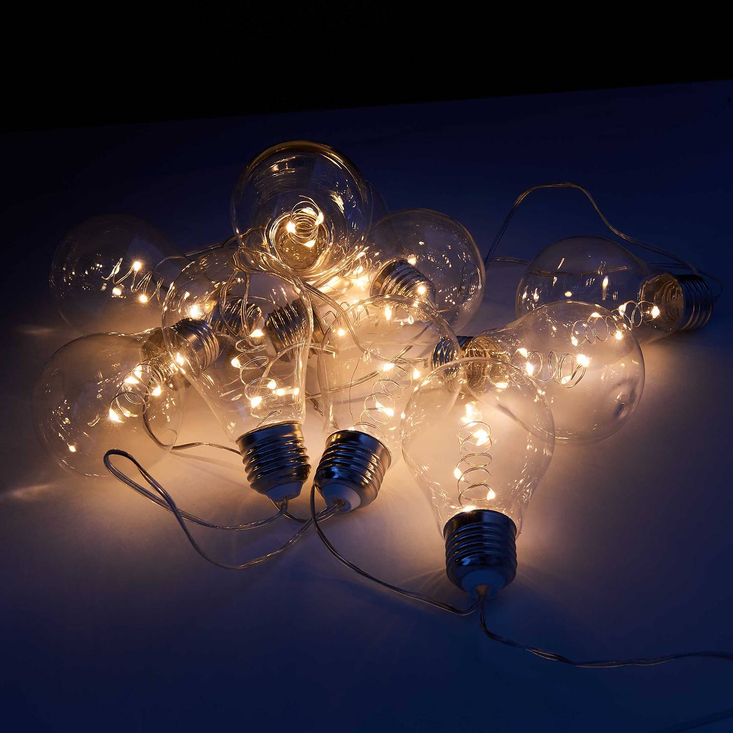 LED-Lichterkette BULB LIGHTS V von BUTLERS