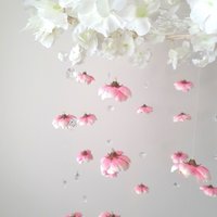 Kirschblüten Krippe Mobile, Blumenblüten Kronleuchter, Kinderzimmer Feen Sakura Kristall Mobile von ButterflyMobile
