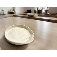 Keramik Löffel Ablage - Handgemachte Gesprenkelte Buttermilch Glasur Pfannenwender Halter- Küchen Accessoire von BuxtonPotteryAU