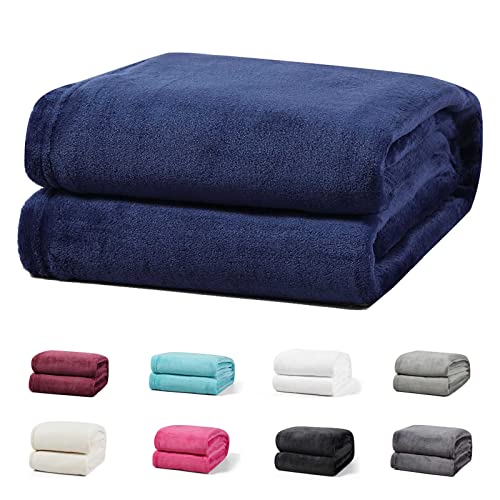 Buymax Flauschige Kuscheldecke XXL 220x240 cm Fleece-Decke Super Flausch 1385 Gramm Überwurf Sofadecke Tagesdecke Wohndecke Wohnzimmerdecke Sofaüberwurf Uni Einfarbig, Farbe Dunkelblau Buymax Flauschige Kuscheldecke XXL 220x240 cm Fleece-Decke Super Flausch 1385 Gramm Überwurf Sofadecke Tagesdecke Wohndecke Wohnzimmerdecke Sofaüberwurf Uni Einfarbig, Farbe Dunkelblau von Buymax