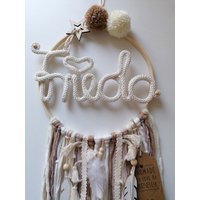 Boho Traumfänger Mit Namen Federn Perlen Personalisiert Bohotraumfänger Bycornelly von ByCornelly