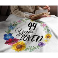 99 Jahre Geliebte Personalisierte Decke, Oma Decke Zum 99. Geburtstag, Geburtstag Geschenkideen Für Oma, Individuelle Geschenke von ByHandcraft