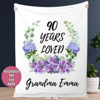 Personalisierte 90 Jahre Geliebte Decke Für Mama Gigi, 90. Geburtstagsgeschenke Frauen, Alte Weibliche Geschenkidee, Geburtstags Oma von ByHandcraft