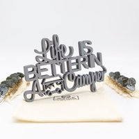 Holz-Schriftzug »Life Is Better in A Camper« - 3D Wand Deko Für Wohnmobil Camper Van Wohnwagen Vanlife Geschenk von ByHomeDecorOnWheels