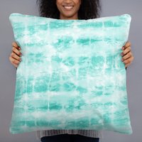 Artic Blue Shibori Tie Dye Kissen von ByStudioB3