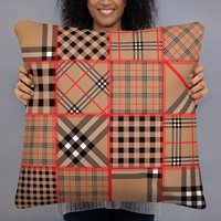 Tan & Black Plaid Patchwork Print Kissen von ByStudioB3