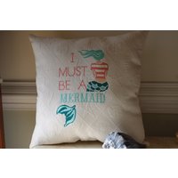 Gestickt I Must Be A Mermaid Kissen - Strand Dekor Gestickt I Must Be A Mermaid Kissen - Strand Dekor von ByTheSeashoreDecor