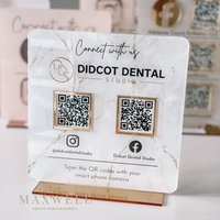 Social Media Qr Code Schild Mit Logo von ByVictoriaMaxwell