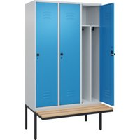C+P Spind Classic PLUS, Bank, 3 Abteile, 2120x1200x815mm, 7035/5012 Verschluss Sicherheits-Drehriegel 4 Garderobenhaken Trennwand mittig  Sitzbanktyp auskragend von C + P Möbelsysteme