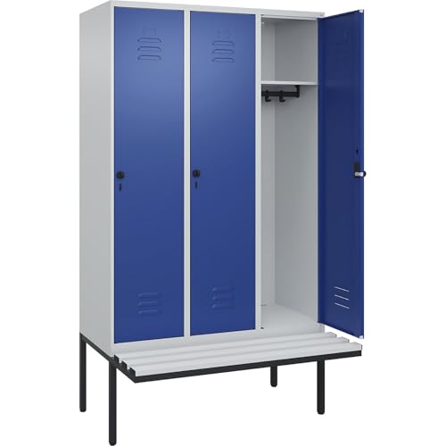C + P Möbelsysteme C+P | Spind Classic Plus Sitzbank | 3 Abteile | lichtgrau/enzianblau | B 1200 mm | Sicherheits-Drehriegel | auskragend | Kunststoff von C + P Möbelsysteme