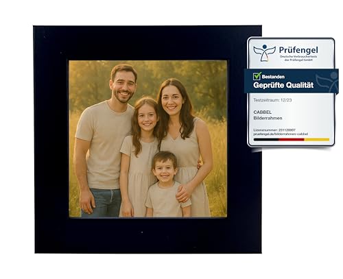 CABBEL Bilderrahmen 10x10 cm aus MDF | Acrylglas bruchsicher | Schwarz | 1er Pack | Quadratischer Fotorahmen zum Aufstellen oder Aufhängen | Modern & stabil CABBEL Bilderrahmen 10x10 cm aus MDF | Acrylglas bruchsicher | Schwarz | 1er Pack | Quadratischer Fotorahmen zum Aufstellen oder Aufhängen | Modern & stabil von CABBEL