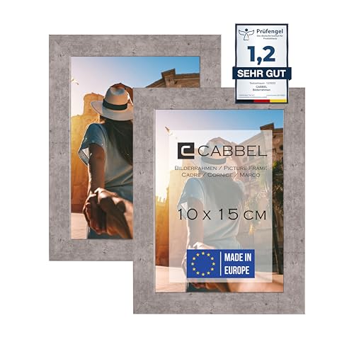 CABBEL Doppelpack (2er Set) Bilderrahmen 10x15 cm, Grau/Beton, stabiles MDF-Holz Rahmen, bruchsicherem Plexi-Glas, zum Aufhängen & Aufstellen, ideal für Fotos/Bilder/Collage von CABBEL