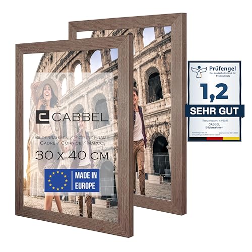 CABBEL Doppelpack (2er Set) Bilderrahmen 30x40 cm, Braun, stabiles MDF-Holz Rahmen, bruchsicherem Plexi-Glas, zum Aufhängen, ideal für Fotos/Bilder/Collage von CABBEL