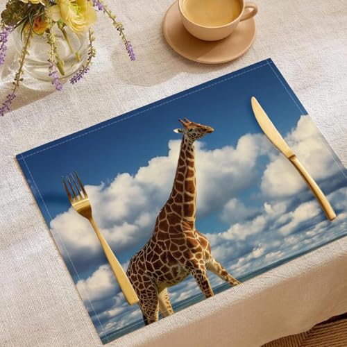 Giraffe Tischsets Himmel Wolken Waschbar Stoff Dekoration Tischsets Platzset Tischdekorations Digitaldruck Platzsets für Küche 45 x 30 cm 6 Stück von CAEITLRSO