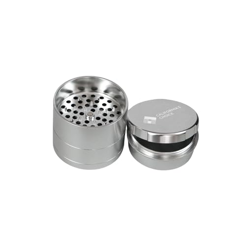 Patentierter Stache Grinder „San Fransisco“ Silber | Zahnlos | Sehr feiner Grind | Luftfahrt-Aluminium eloxiert | 5 – teilig | Inkl. „Stash“ Fach im Deckel | White Ash & Vape Grinder Patentierter Stache Grinder „San Fransisco“ Silber | Zahnlos | Sehr feiner Grind | Luftfahrt-Aluminium eloxiert | 5 – teilig | Inkl. „Stash“ Fach im Deckel | White Ash & Vape Grinder von CALIFORNIA'S CHOICE