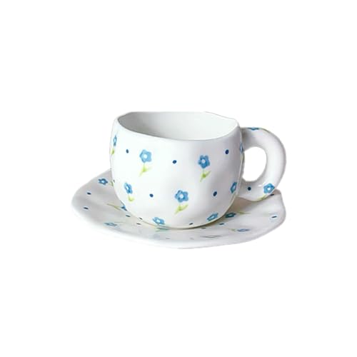 Kreative Wolken-Keramiktasse, unregelmäßiges, handbemaltes süßes Geschirr – kleine blaue Blume von CAPIJIONG