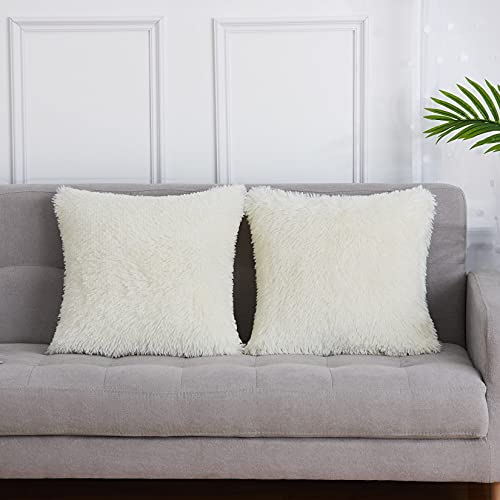 CAROMIO 2er Set Kunstpelz-Kissenbezügen Mode Fluffy Soft Square Kissenbezüge Dekorative pelzige Plüschetasche Home Kissenbezug für Wohnzimmer Sofa Schlafzimmer Auto,Beige,45x45cm von CAROMIO