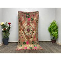 Natürlicher Berberteppich - Gemusterter Vintage Boujaad Teppich Handgeknüpfte Teppiche von CARPETSABDELHADI