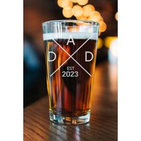 Neues Vater-Bierglas - Erstmaliger Vater 16 Unzen Bier Pint Geschenk Für Gegründet Benutzerdefinierter Bierkrug Personalisiertes Glas Vatergeschenke von CARVELITA