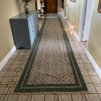 Grüner Block-Print-Läufer Extra Großer Läufer Flur Teppich Baumwollläufer 6x30 3x45 4x6 Meter Grüner Block-Print-Läufer Extra Großer Läufer Flur Teppich Baumwollläufer 6x30 3x45 4x6 Meter von CASAVANIHOMES