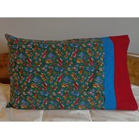 Kleiner Spielzeug Laster - Standard Kissenbezug Im 2Er Set von CASESPLUS