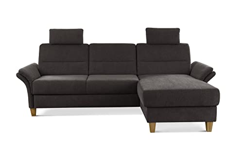 CAVADORE Ecksofa Wyk mit Federkern / Eckcouch im Landhaus-Stil mit Longchair, 2 Kopfstützen + Holzfüßen / 252 x 90 x 162 / Chenille, Braun von CAVADORE