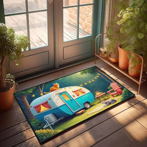Fußmatte für den Sommer, gemütlicher Campingplatz mit Katzen, Lichterketten und einer Feuerstelle, Fußmatte, 50 x 80 cm von CBRT